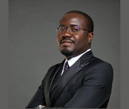Chazai Wamba : Franck-Yvon Endene Mid-Level Associate
