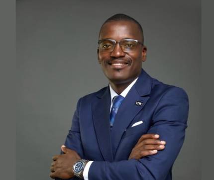 Chazai Wamba : André Russel Batoum Avocat Collaborateur Mid-level